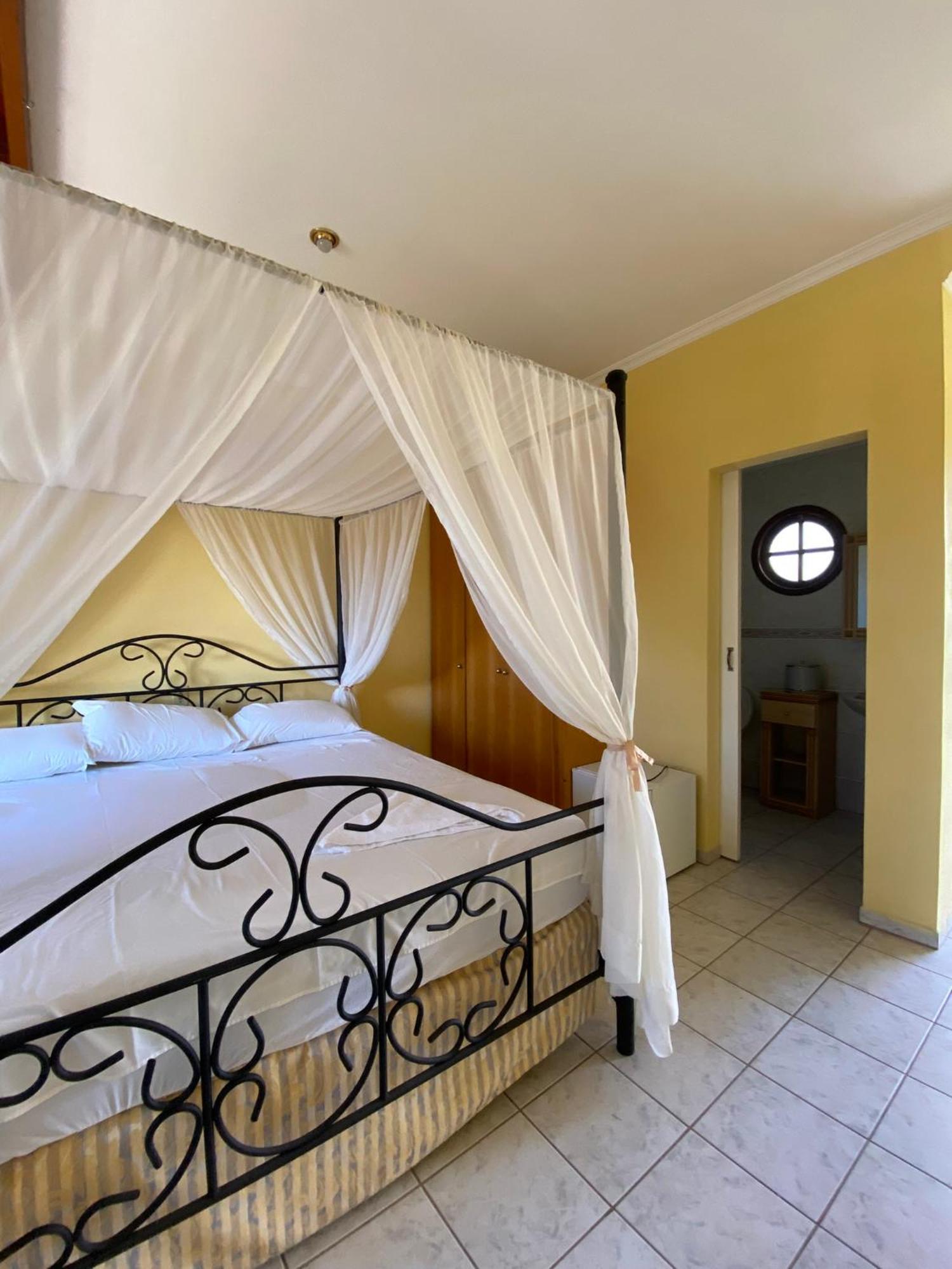 Hotel Velha Corte São José dos Pinhais Extérieur photo